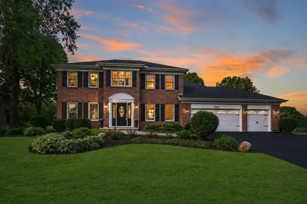 10545 Royal Porthcawl Drive, Naperville, IL 60564