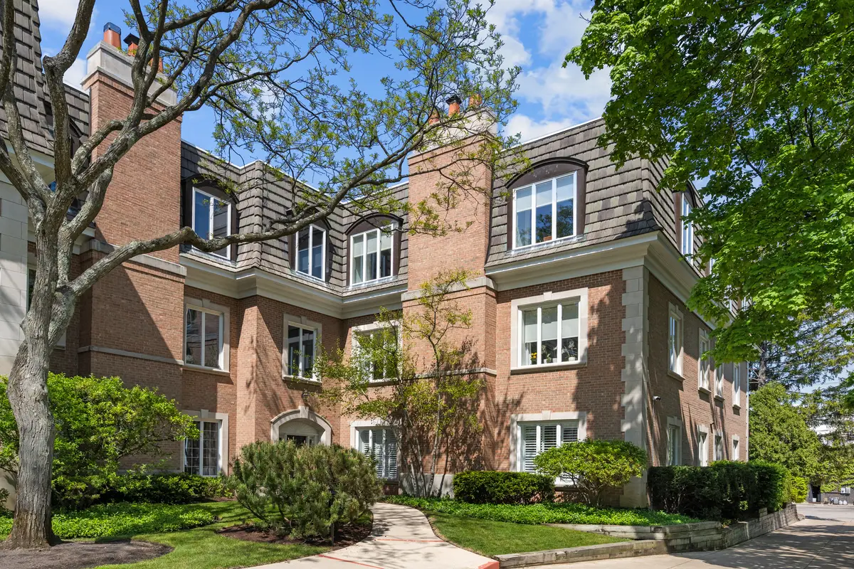 485 Oakwood Avenue #D-2, Lake Forest, IL 60045 - #1