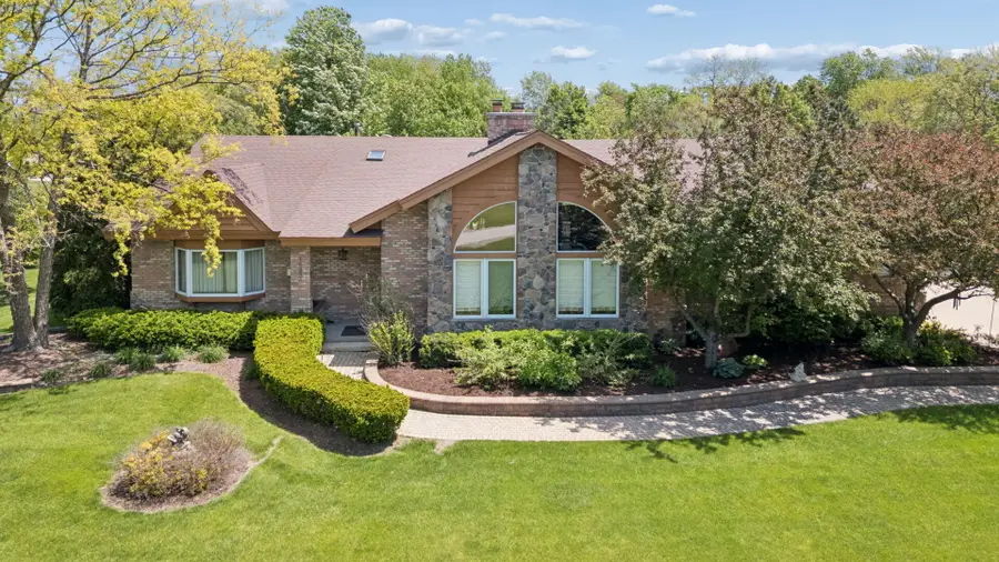 16253 S Regents Road, Homer Glen, IL 60491 - #2