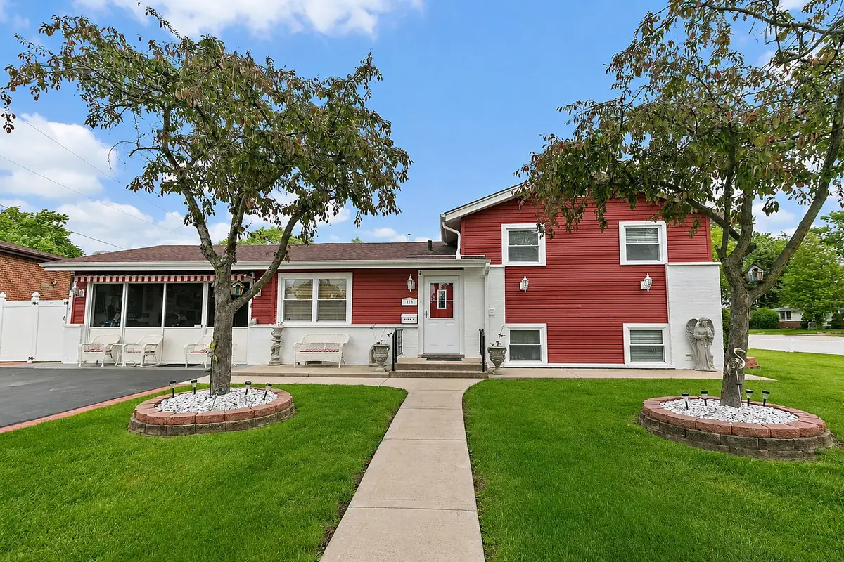 115 N Rose Avenue, Addison, IL 60101 - #1