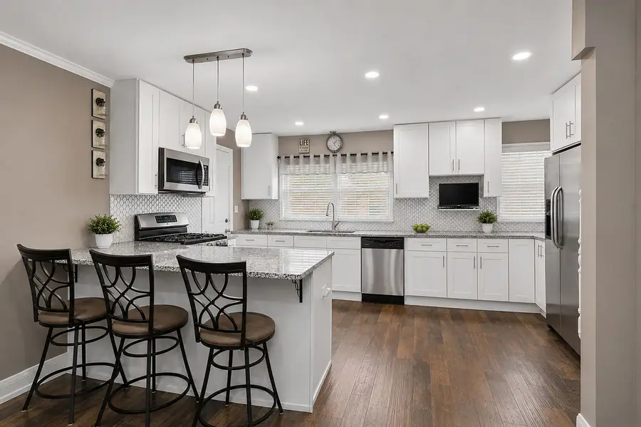 115 N Rose Avenue, Addison, IL 60101 - #2