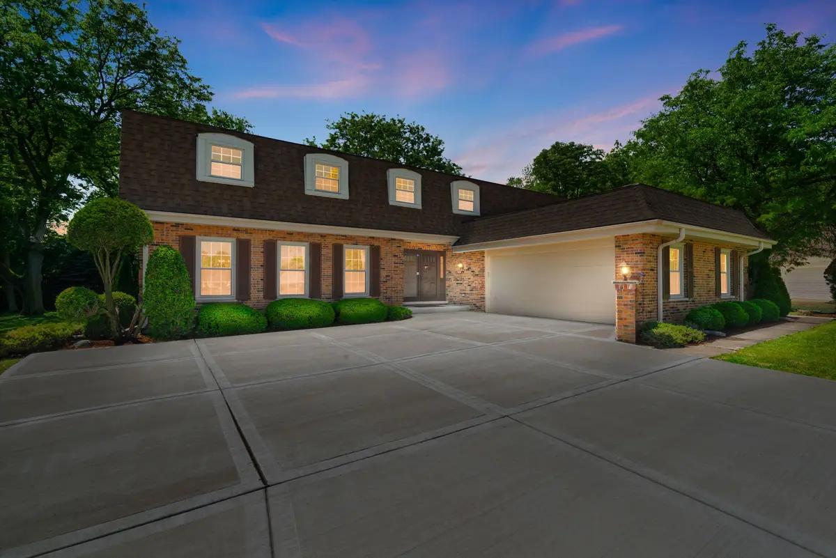 65 Regent Drive, Oak Brook, IL 60523 - #1