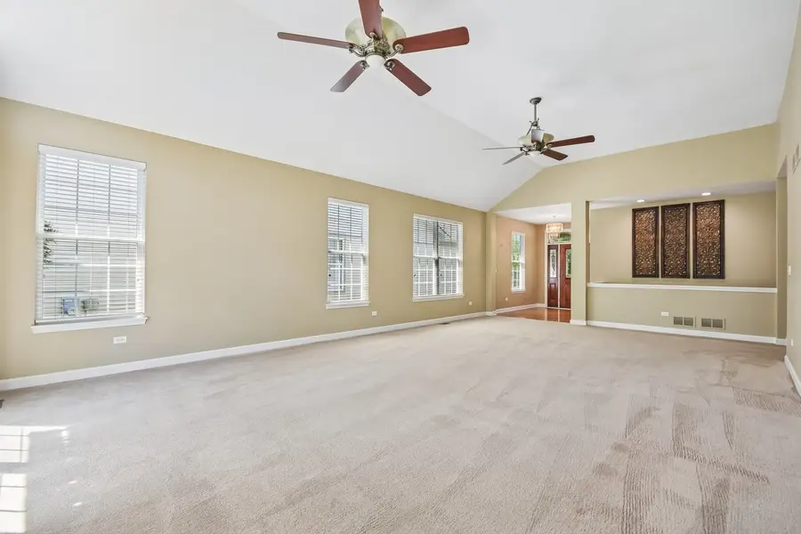 2261 Creekwood Drive, Mundelein, IL 60060 - #3