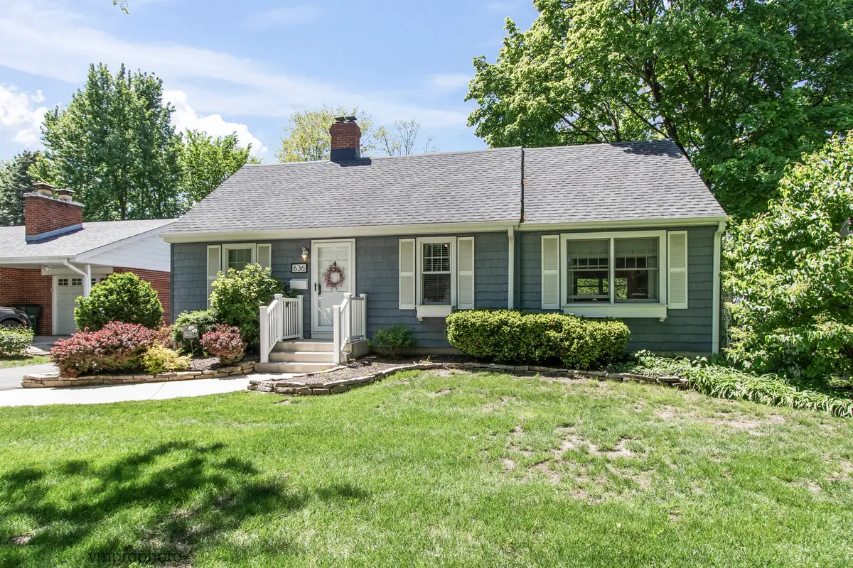 636 N Hickory Avenue, Arlington Heights, IL 60004 - #1