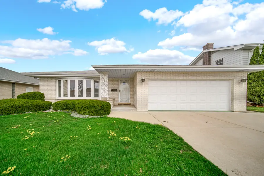 10916 Kingston Street, Westchester, IL 60154 - #2