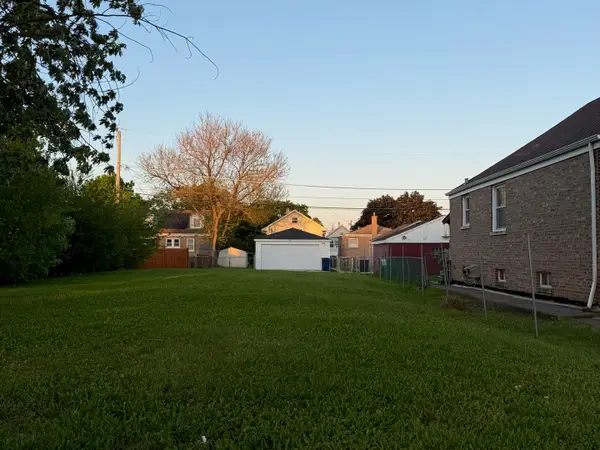 3605 S Central Avenue, Cicero, IL 60804