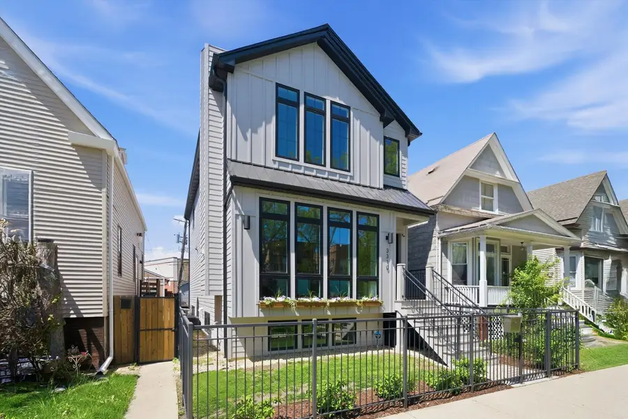 3310 N Harding Avenue, Chicago, IL 60618 - #2