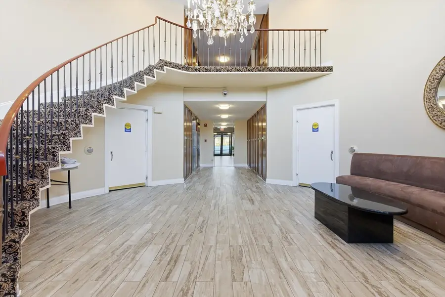 190 S Wood Dale Road #208, Wood Dale, IL 60191 - #3