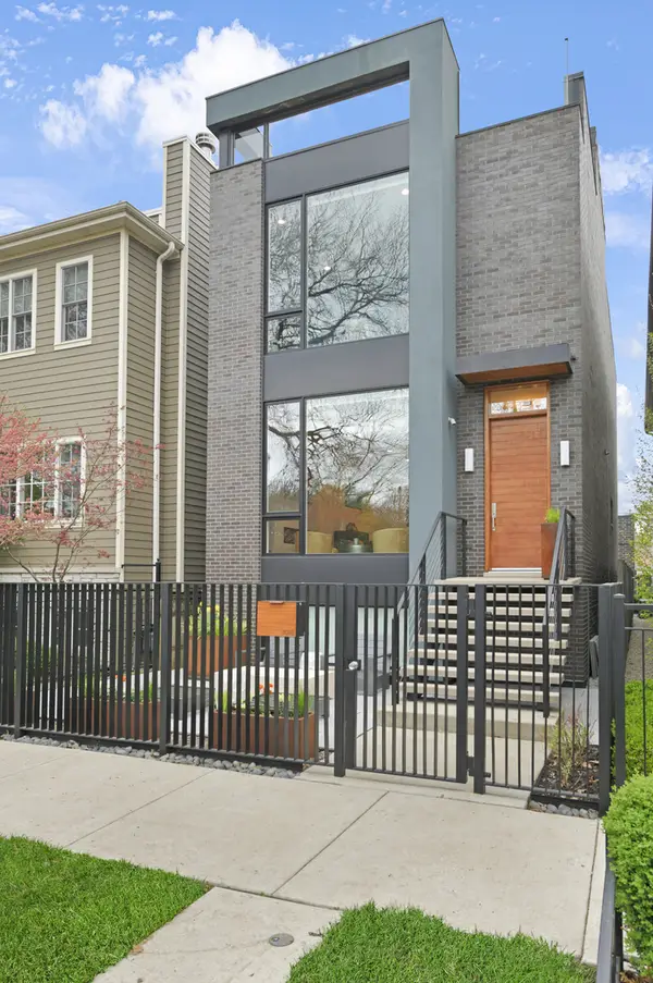 3012 N Hoyne Avenue, Chicago, IL 60618
