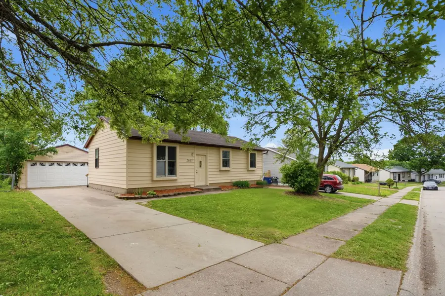 2603 W 55th Street, Davenport, IA 52806 - #2