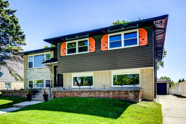 16327 Olcott Avenue, Tinley Park, IL 60477