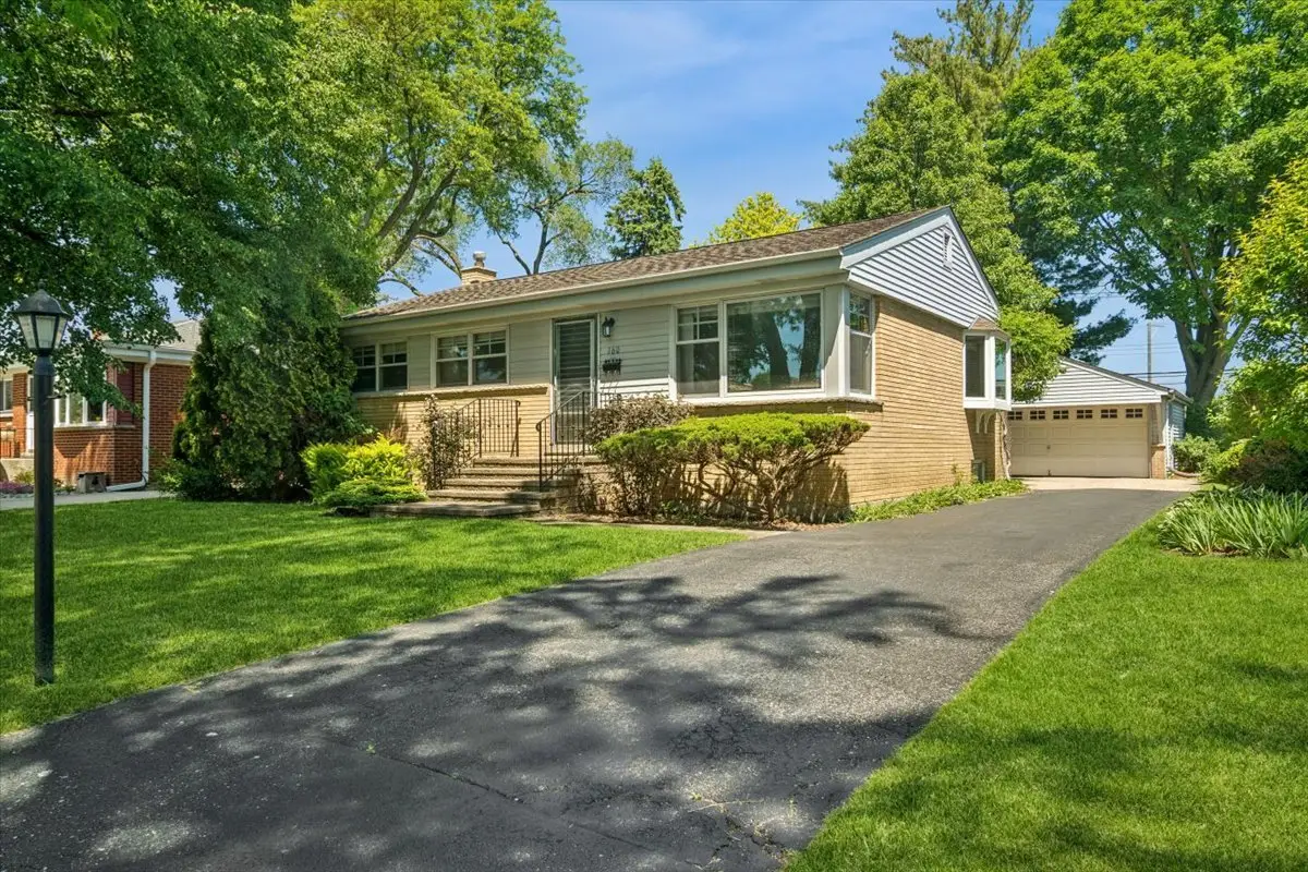 160 Wisconsin Drive, Des Plaines, IL 60016 - #1
