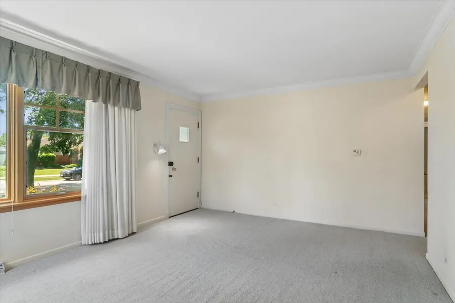 160 Wisconsin Drive, Des Plaines, IL 60016 - #3