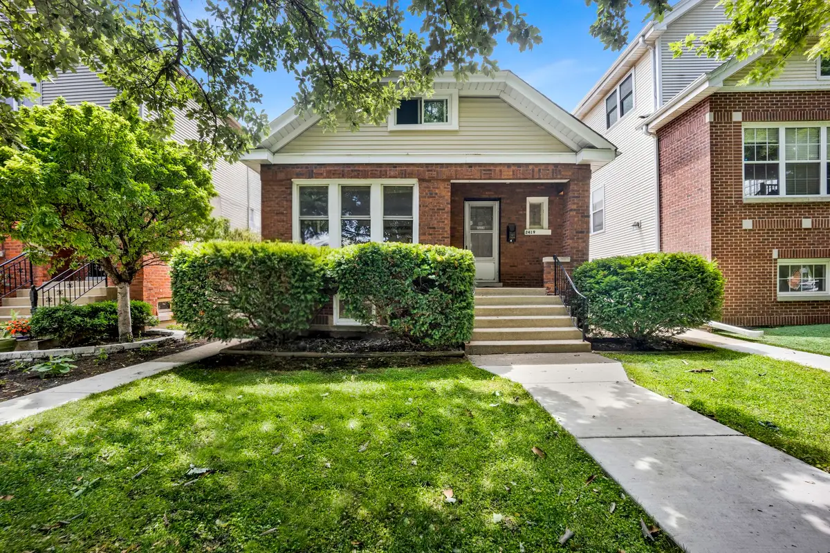 2419 W Berenice Avenue, Chicago, IL 60618 - #1