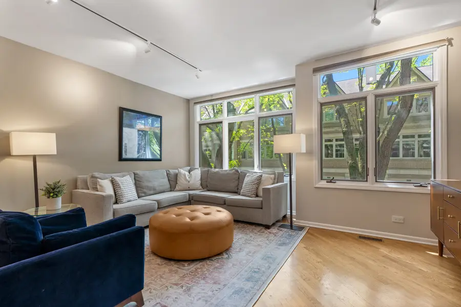2740 N Janssen Avenue, Chicago, IL 60614 - #2