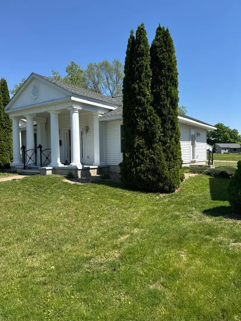 354 19th Place, Clinton, IA 52732 - #2