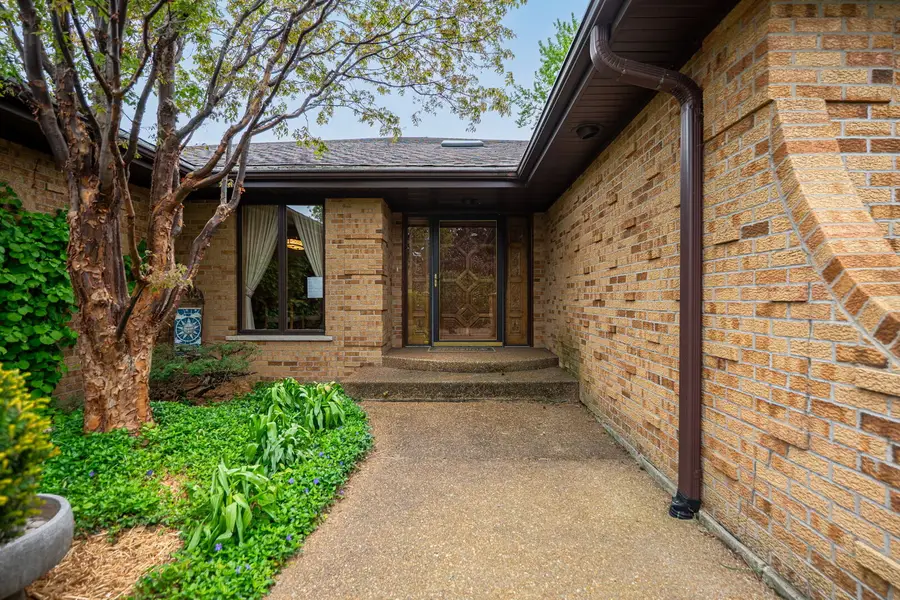 34 Carlisle Road, Hawthorn Woods, IL 60047 - #2