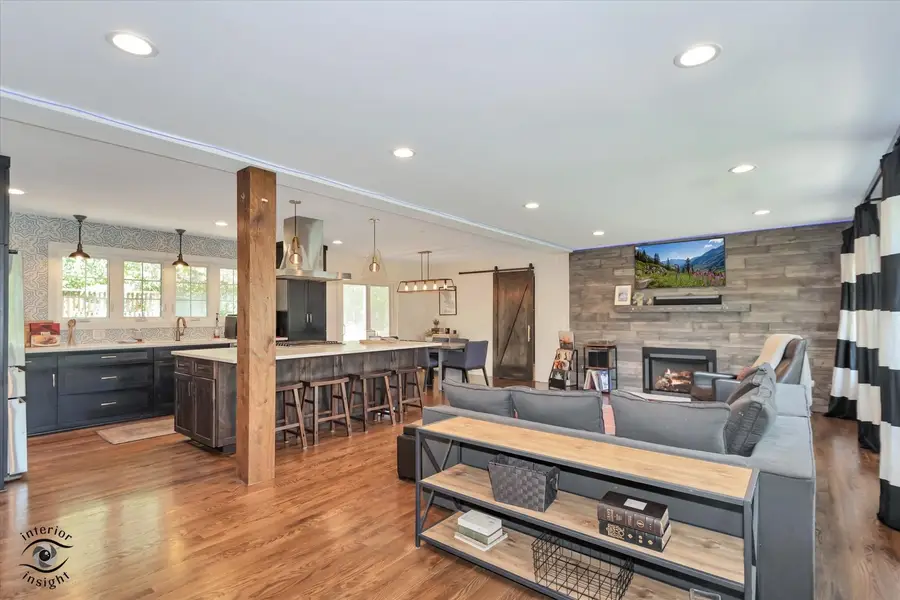 829 E Porter Avenue, Naperville, IL 60540 - #2
