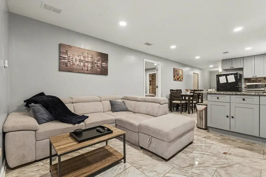214 Chicago Avenue, Oak Park, IL 60302 - #2
