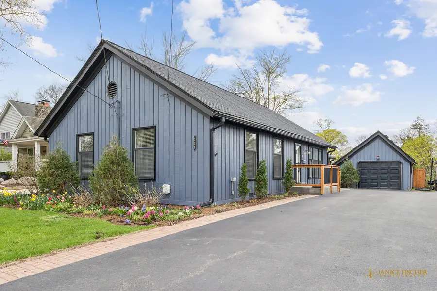 228 Raymond Avenue, Barrington, IL 60010 - #2