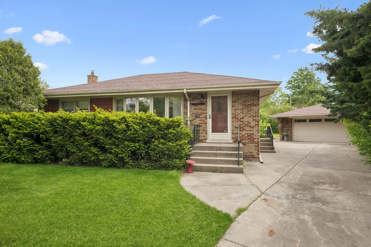 8106 W Courtland Avenue, Norridge, IL 60706 - #1
