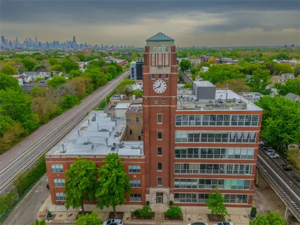 1801 W Larchmont Avenue #305, Chicago, IL 60613
