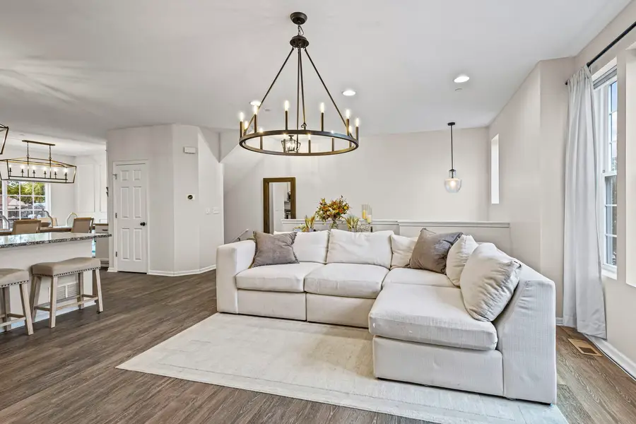 2546 Huntleigh Lane, Woodridge, IL 60517 - #3