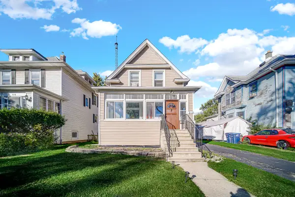 310 S 2nd Avenue N, Maywood, IL 60153