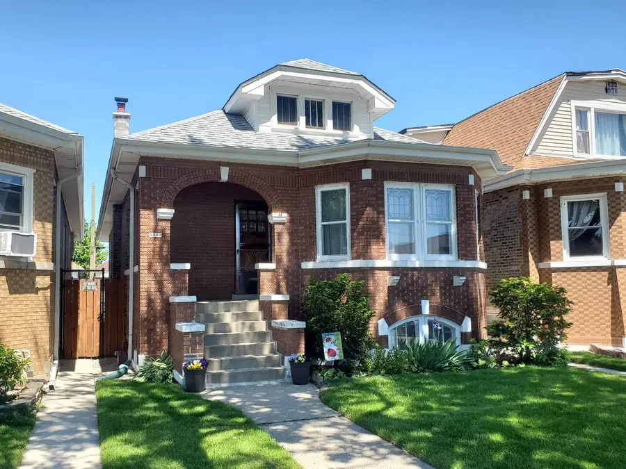 5320 W Wolfram Street, Chicago, IL 60641 - #3