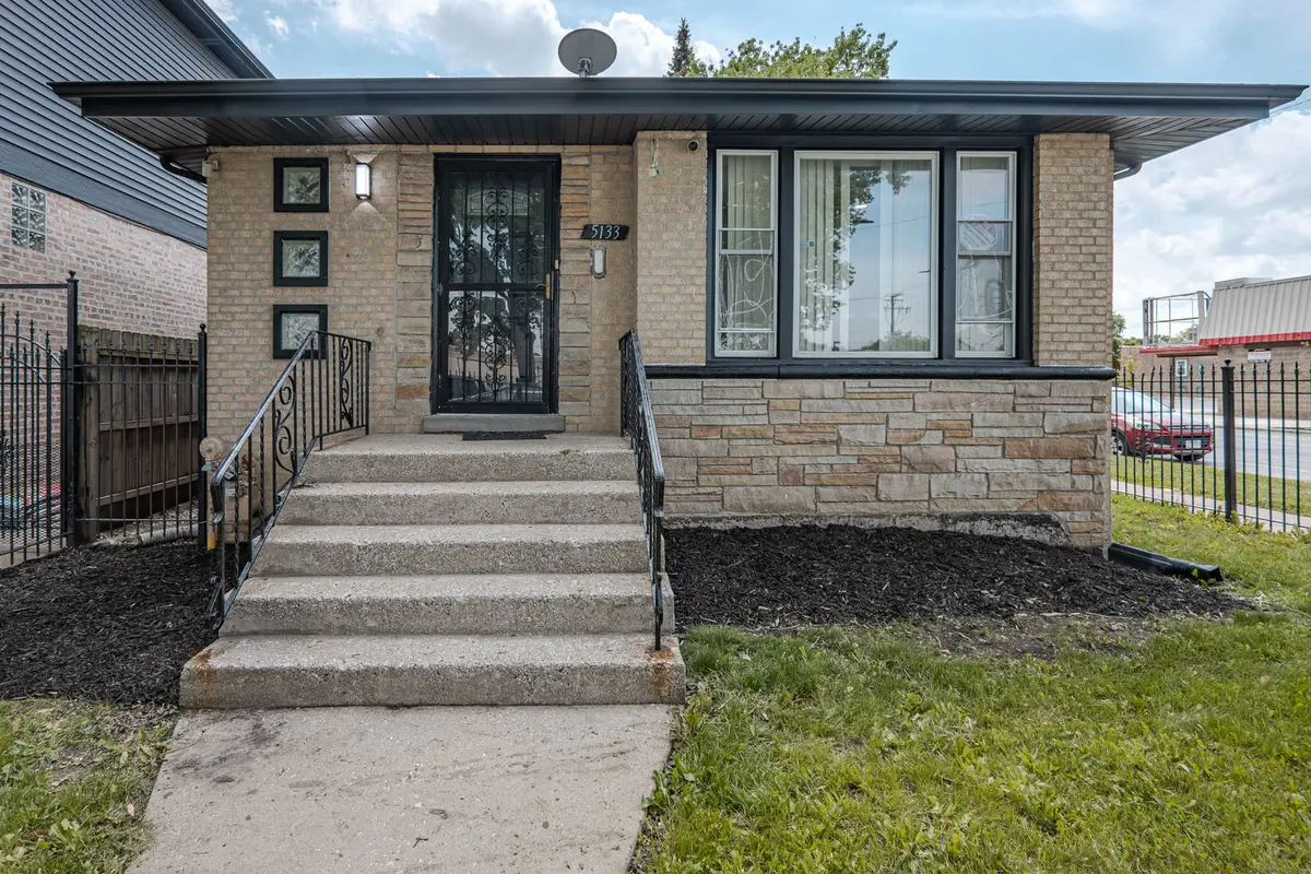 5133 W Monroe Street, Chicago, IL 60644 - #1