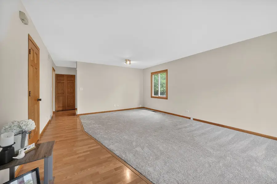 S075 Pleasant Hill Road, Wheaton, IL 60187 - #3