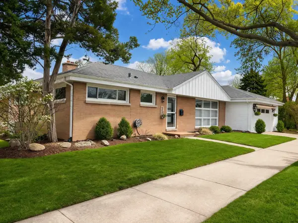 6803 N Keeler Avenue, Lincolnwood, IL 60712