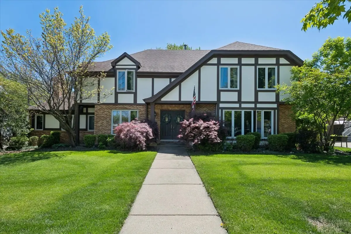 6729 W Ardmore Avenue, Chicago, IL 60631 - #1