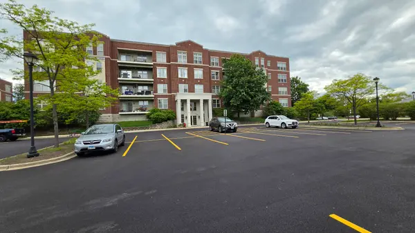 715 Astor Lane #401, Wheeling, IL 60090