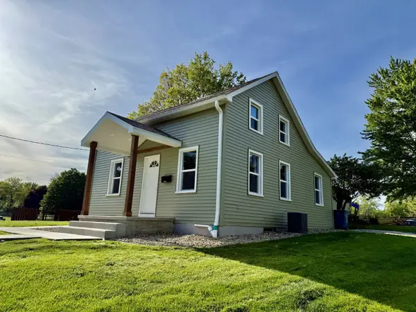 2703 Main Street, Peru, IL 61354
