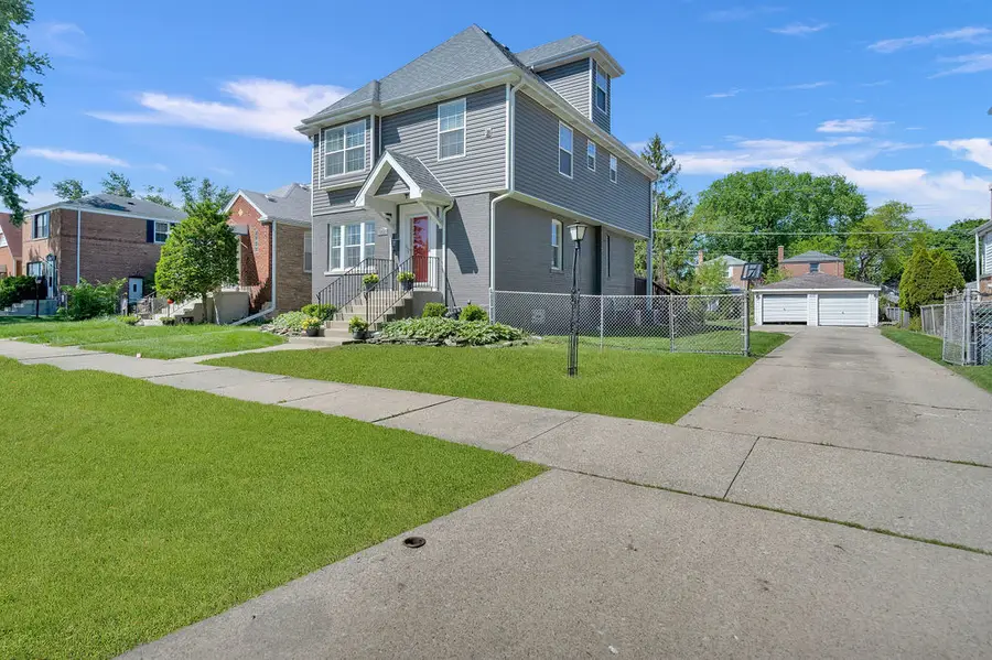 4234 Vernon Avenue, Brookfield, IL 60513 - #2