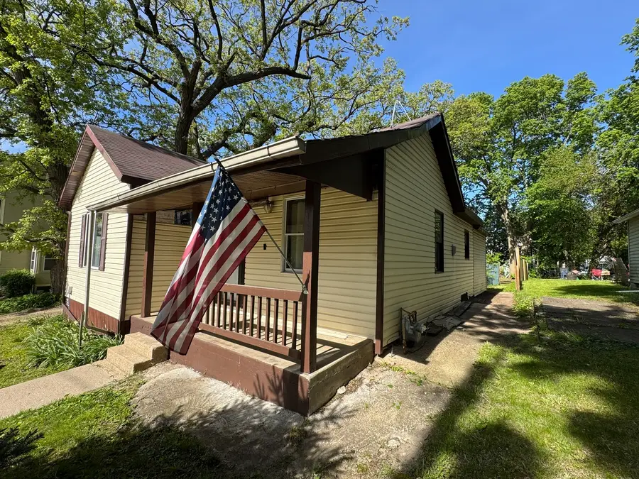 512 Highland Avenue, Dixon, IL 61021 - #3