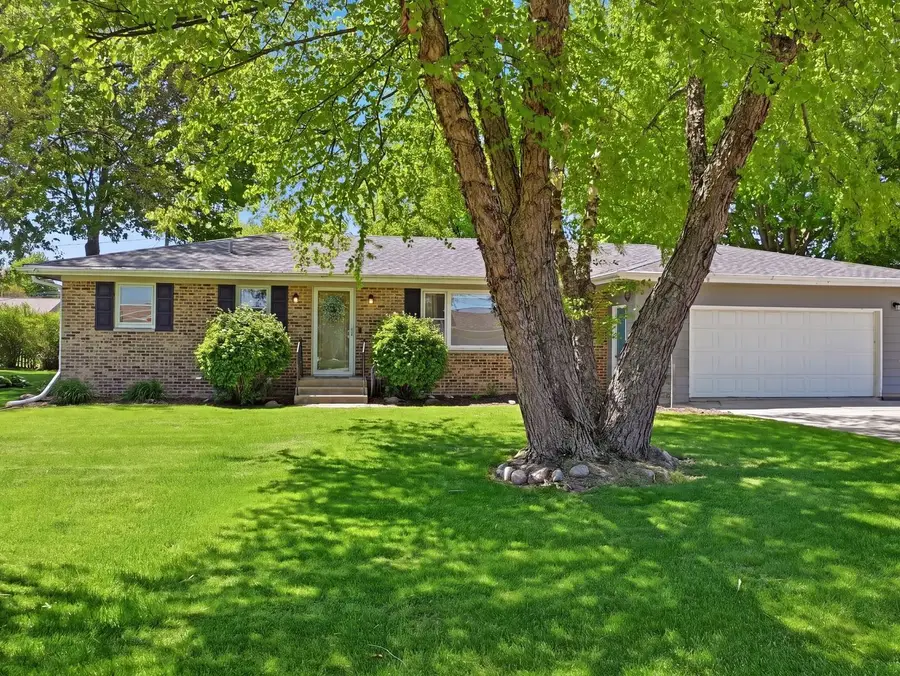 316 W Knights Road, Sandwich, IL 60548 - #3