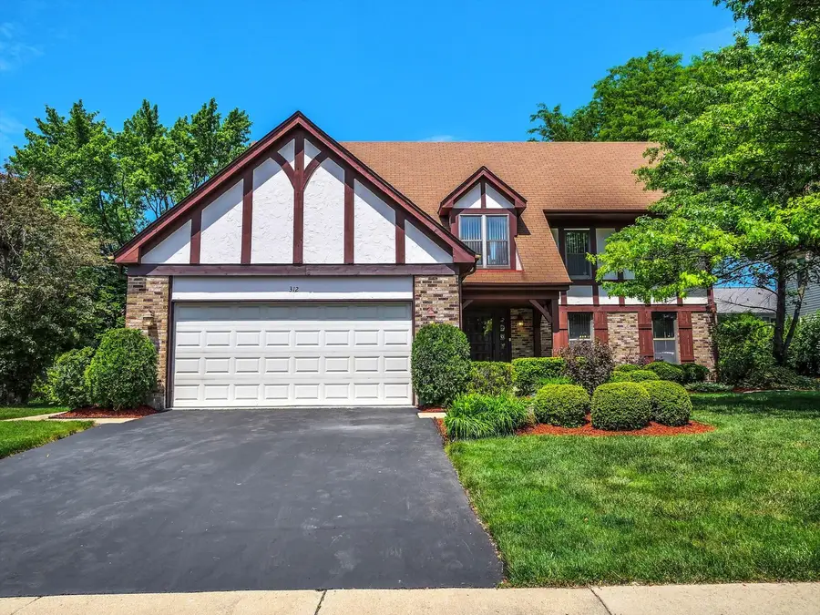 312 W Brampton Lane, Arlington Heights, IL 60004 - #2