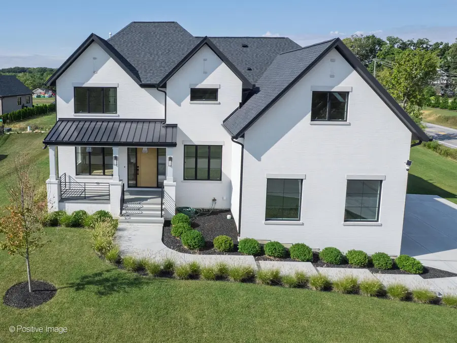 8302 Pleasant View Avenue, Willow Springs, IL 60480 - #3