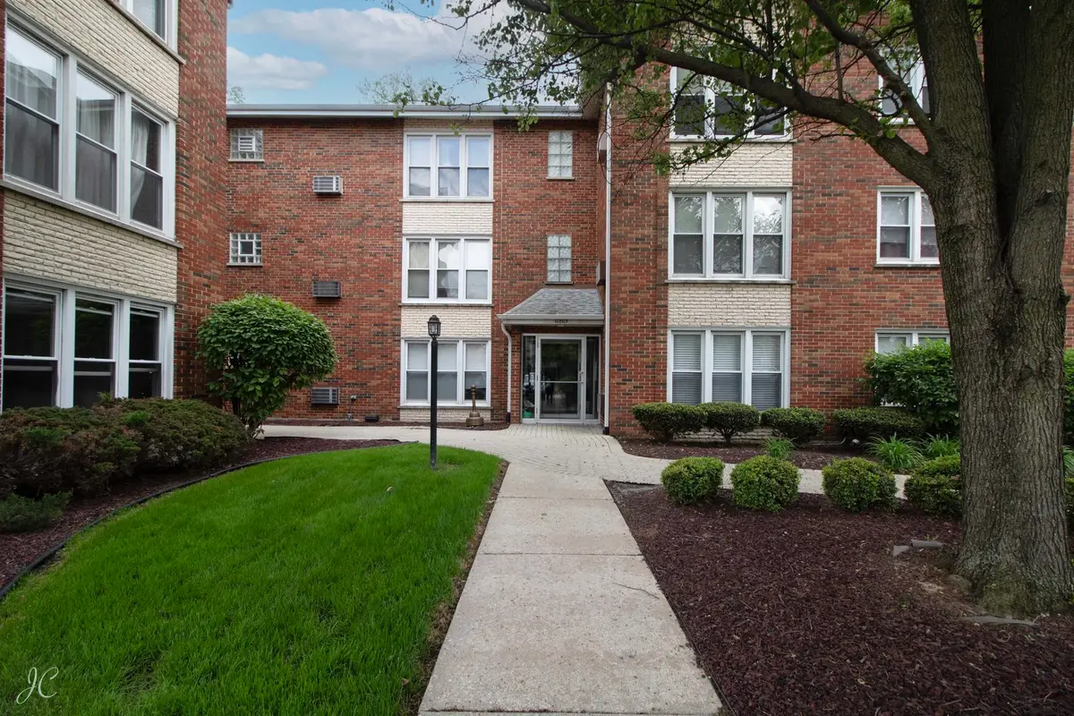 10803 S Pulaski Road #4, Chicago, IL 60655 - #1