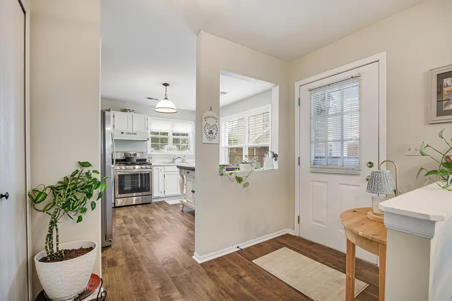 2936 Heatherwood Drive #19081, Schaumburg, IL 60194 - #3