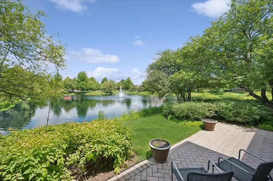 2288 Royal Ridge Drive, Northbrook, IL 60062 - #3
