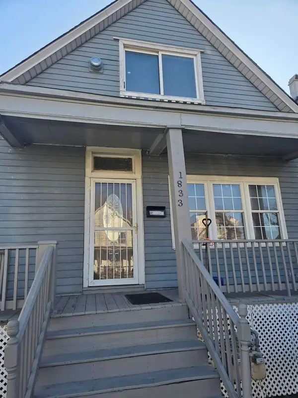 1833 N Tripp Avenue, Chicago, IL 60639