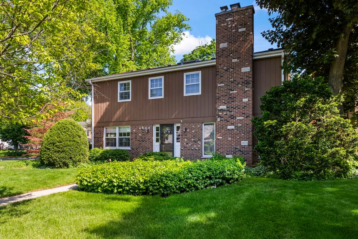 512 S Bristol Lane, Arlington Heights, IL 60005 - #1