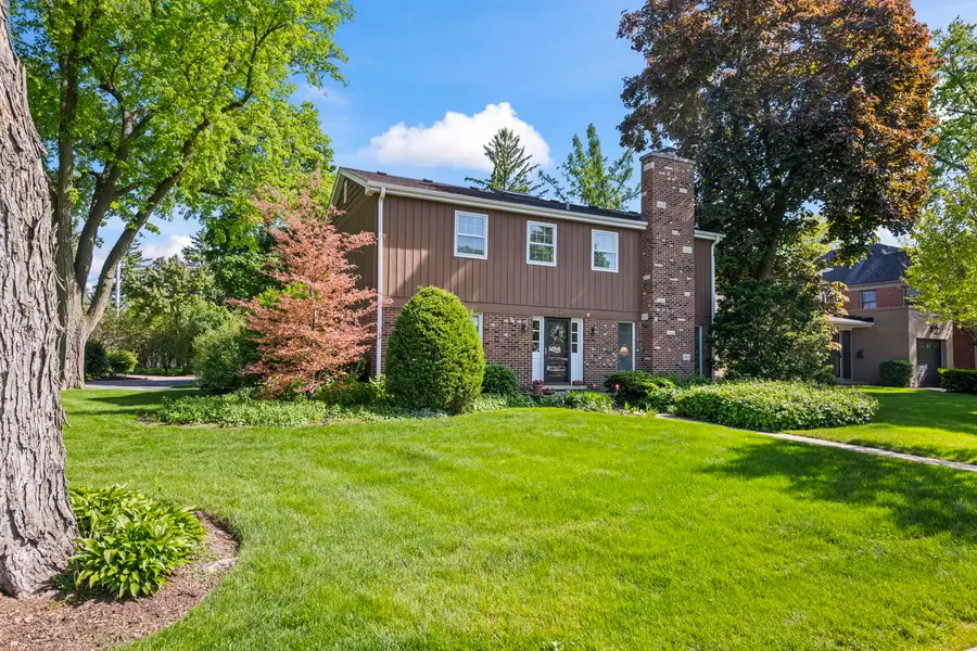 512 S Bristol Lane, Arlington Heights, IL 60005 - #2