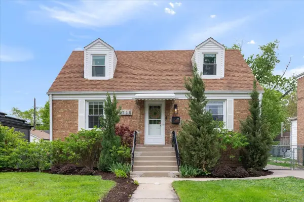 9125 S 54th Avenue, Oak Lawn, IL 60453