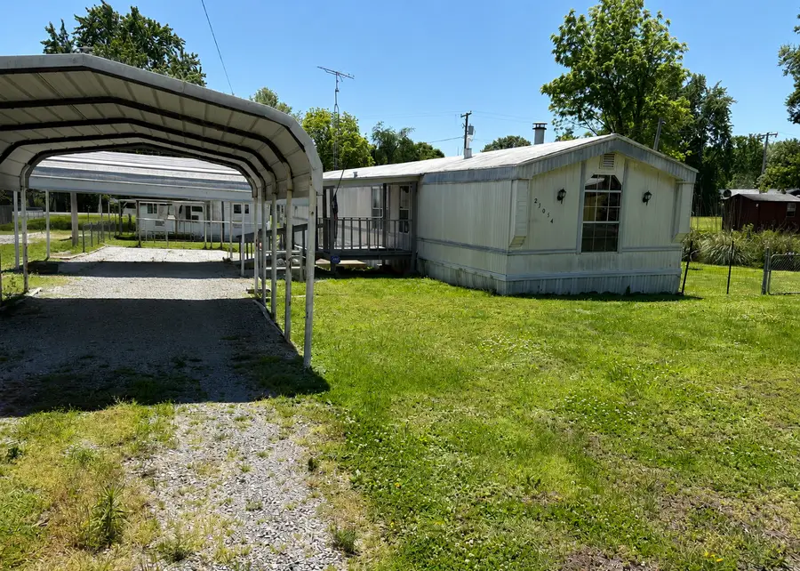 21654 Benton Street, Thompsonville, IL 62890 - #2