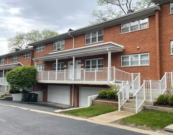 169 E Palatine Road #J, Palatine, IL 60067