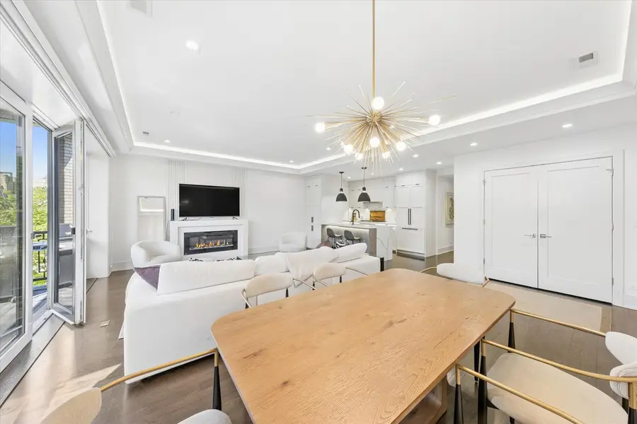 1334 W Walton Street #2W, Chicago, IL 60642 - #3